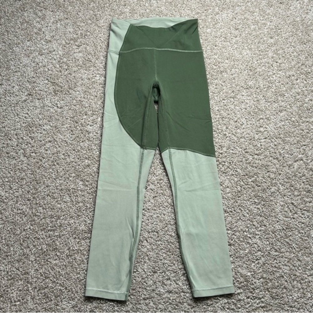 Lululemon Nulu Colour Block High-Rise Crop 23"